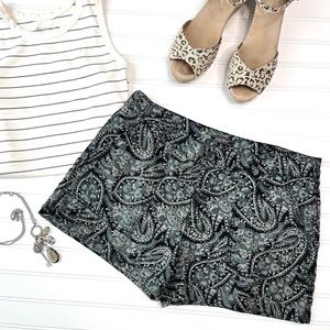 Lucky Brand Paisley Short | size 8